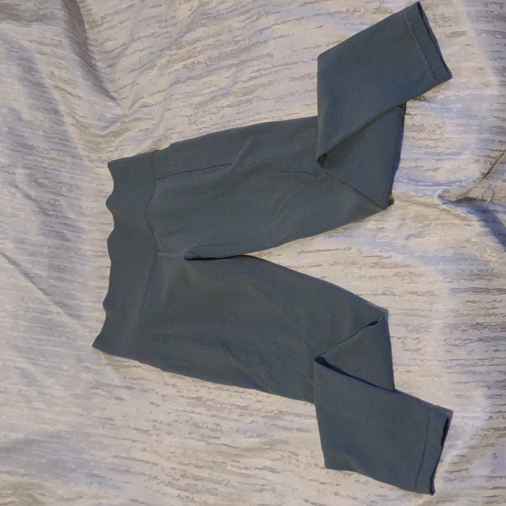 Athleta | Salutation Stash Pocket II Tight Leggings